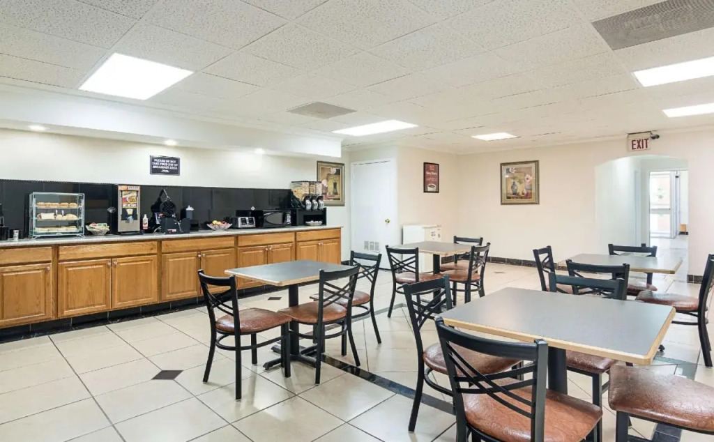 Motel 6 Shamrock TX