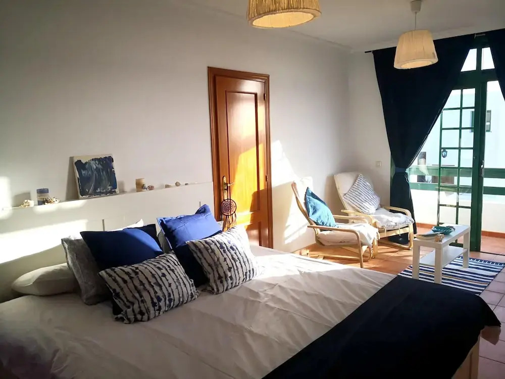 House With 3 Bedrooms in Playa Blanca, With Wonderful sea View, Shared Pool, Enclosed Garden Near the Beach