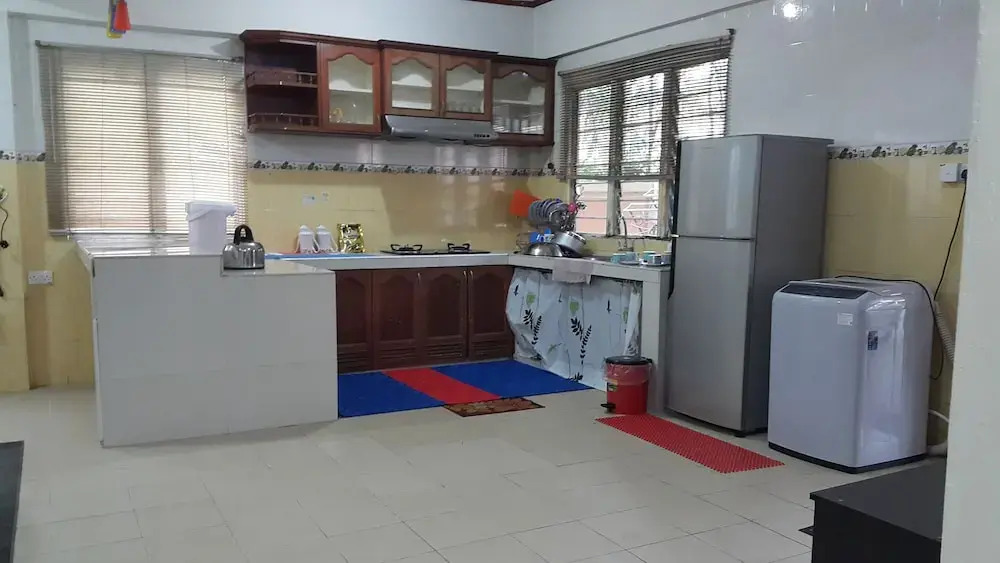 DHartamas Guesthouse