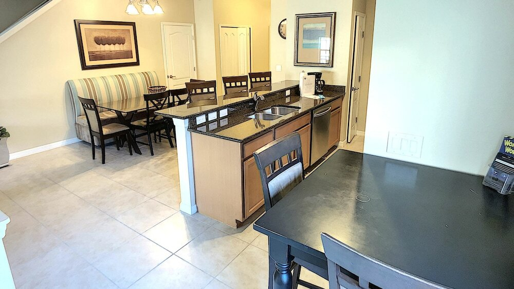 Donald's Dreamhouse - 5 BR Townhome - BRM 1619