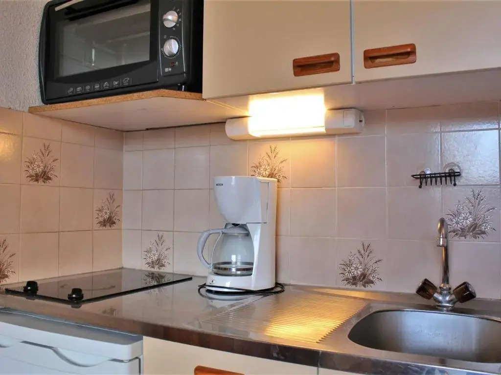 Appartement Risoul, 1 pièce, 2 personnes - FR-1-330-142