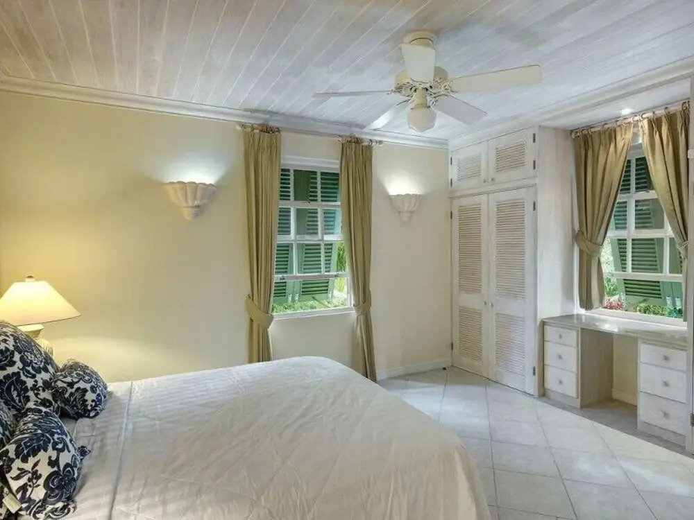 Dolphins Villa