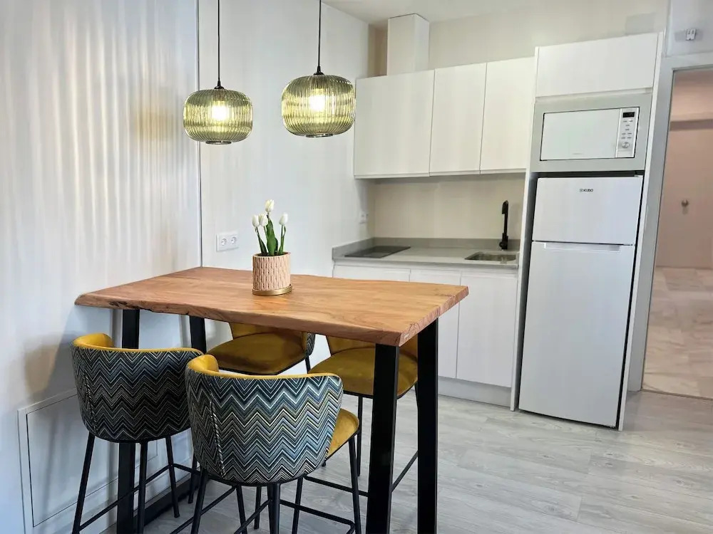 Apartamentos Puerta Elvira Suites 3000