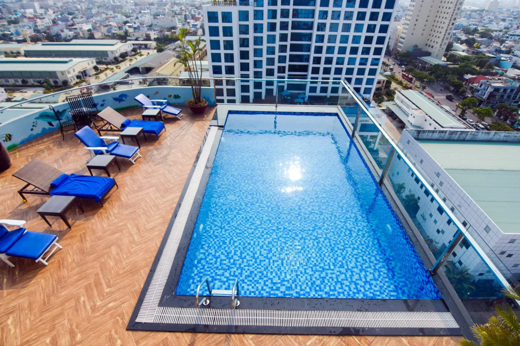 Ritzy Boutique Hotel Da Nang Beach