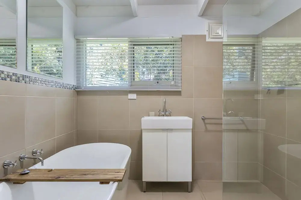 Blairgowrie Bella - light filled home with great deck