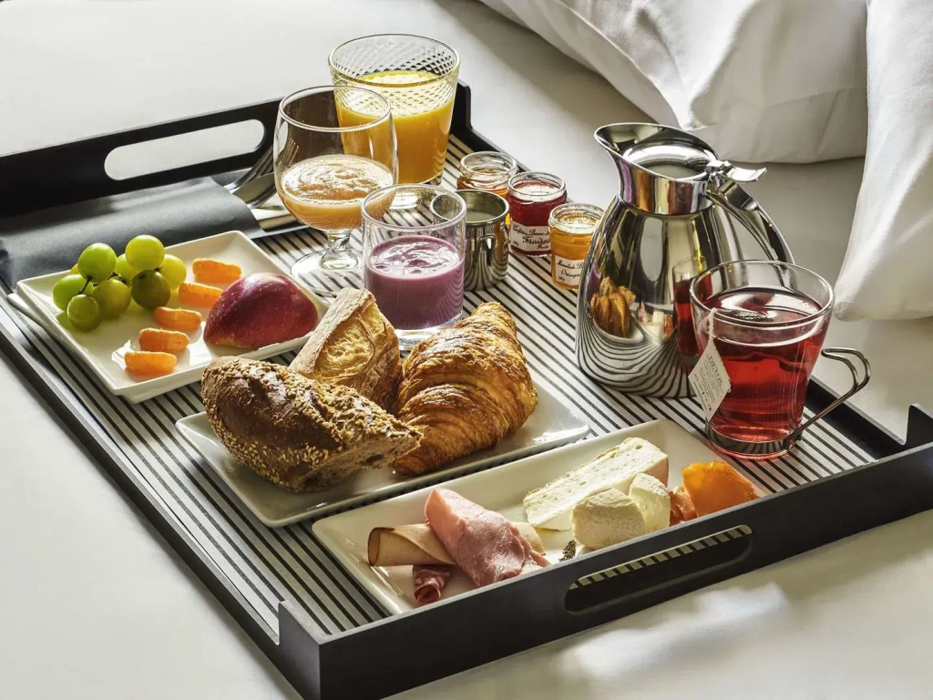 Mercure Paris Tour Eiffel Pont Mirabeau