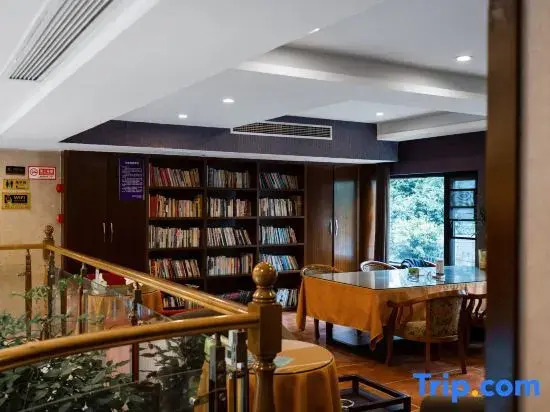 Vicco Quietly Enjoy Hotel