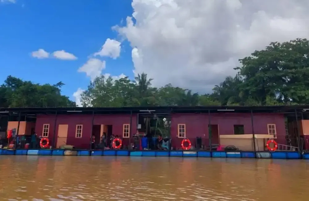 OYO Home 90515 Rin Rakit Water Hut