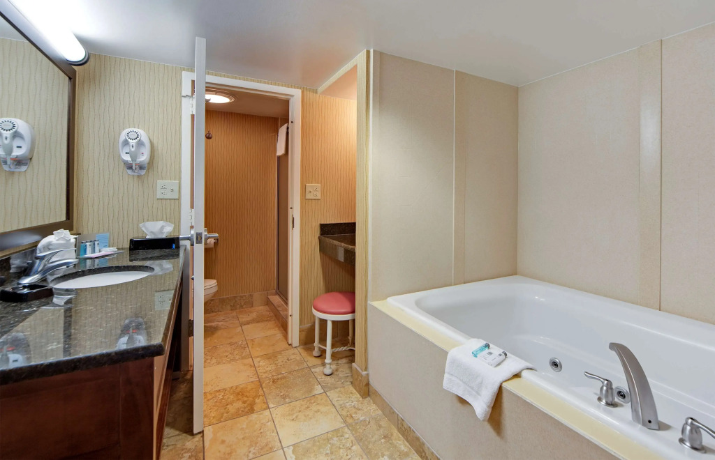 Hampton Inn Myrtle Beach Broadway at the Beach