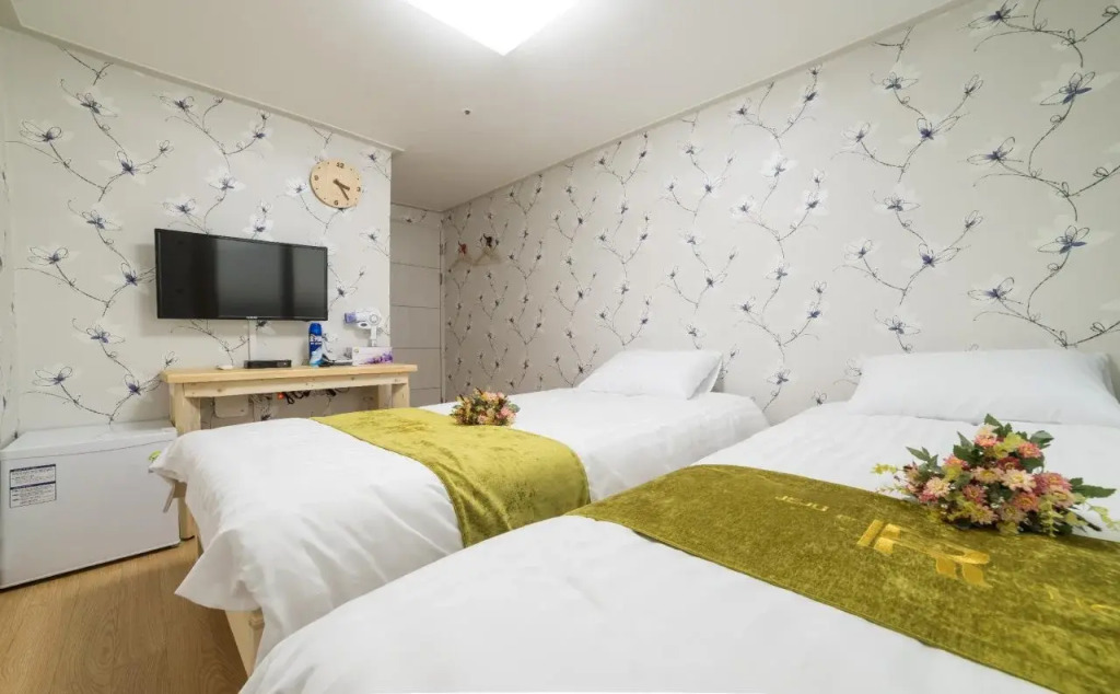 Olle Seven Hostel