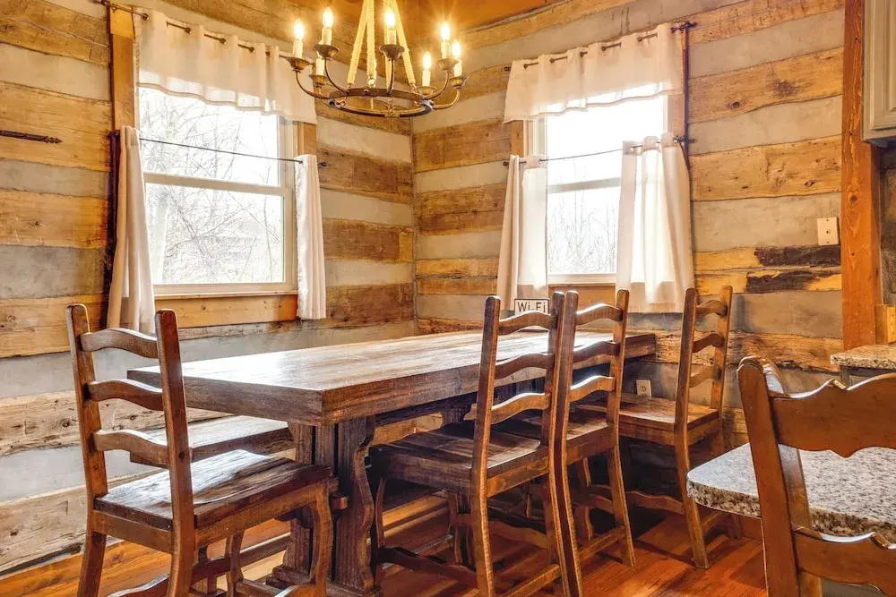 Spacious Gatlinburg Cabin w/ Hot Tub & Game Room!