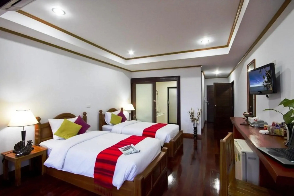 Lipa Bay Resort