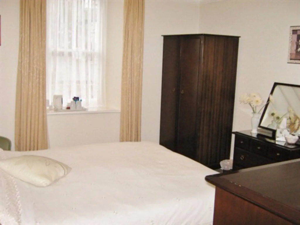 Dunedin Guest House