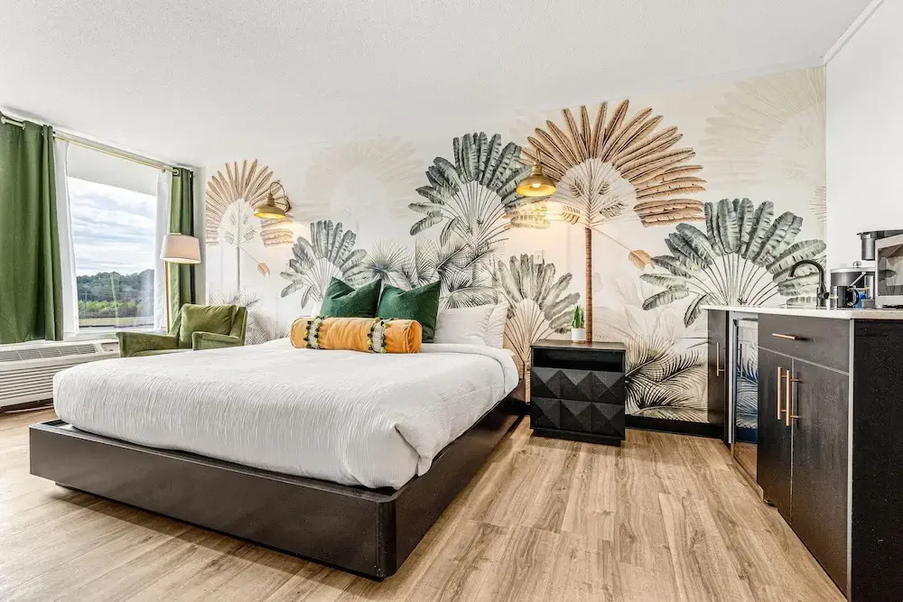 The Mallard Hotel & Suites