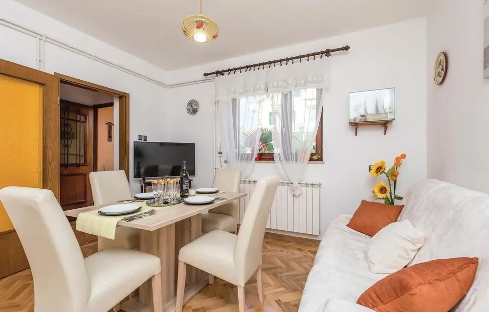 Awesome Home in Rubesi With Wifi and 2 Bedrooms