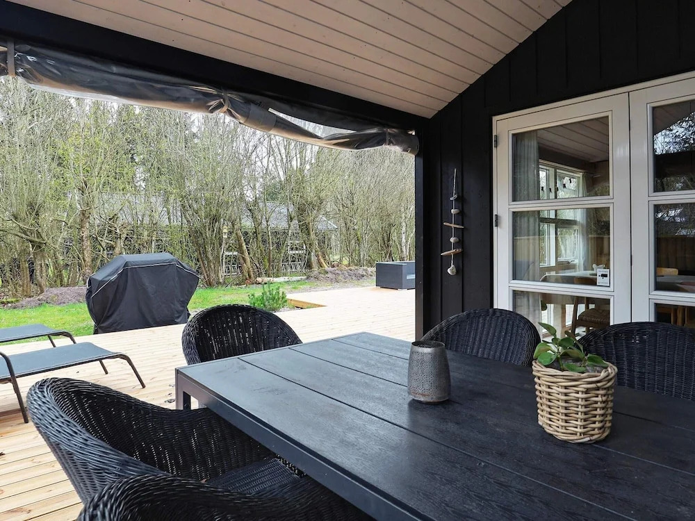 9 Person Holiday Home in Albaek