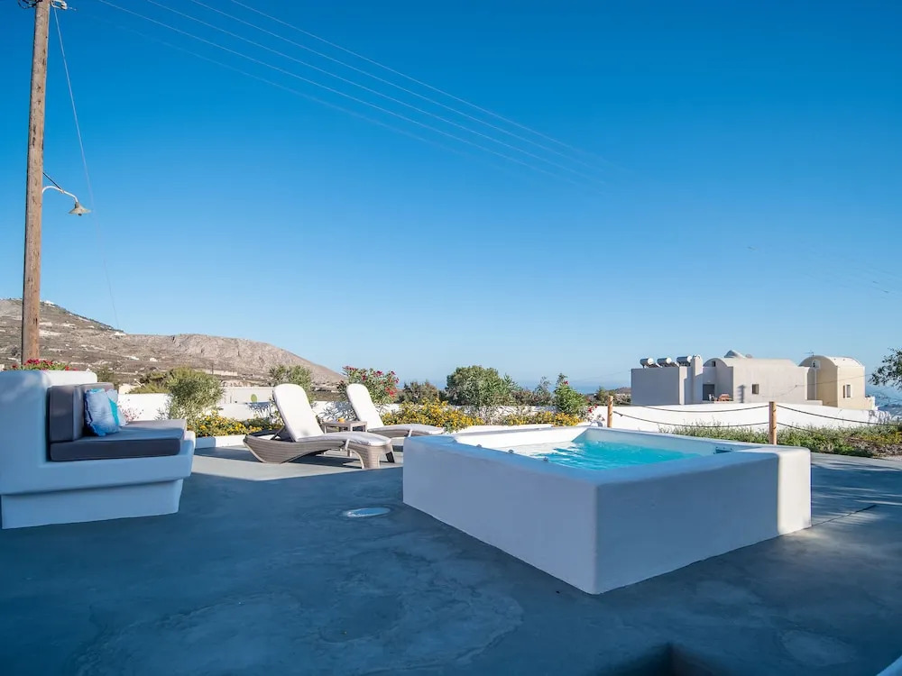 Majestic Sky Luxury Suites