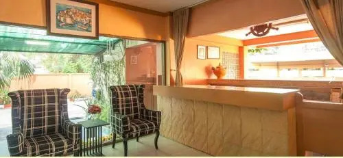 Takiab Beach Pool Villa