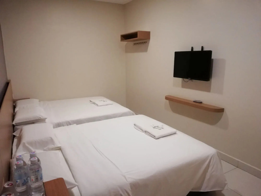 Swing & Pillows - PJ21 Petaling Jaya