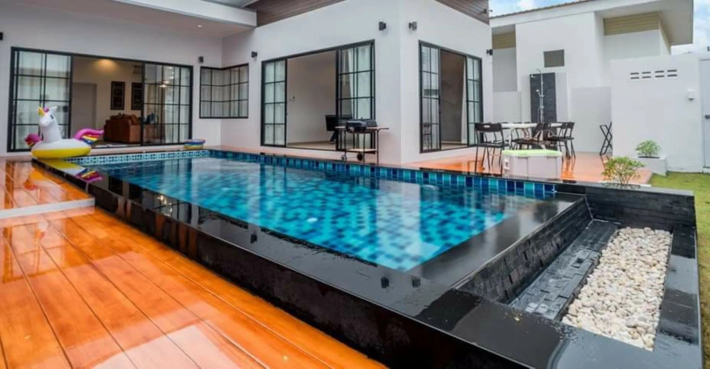 The Moon Huahin Pool Villa