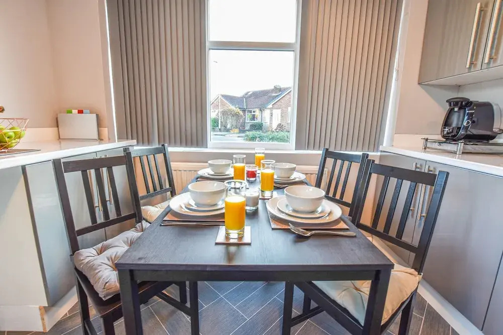 Lovely Spacious 4bed Home Manchester