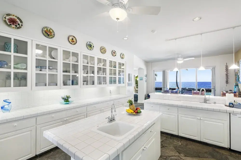 Kona Blue 5 Bedroom Home