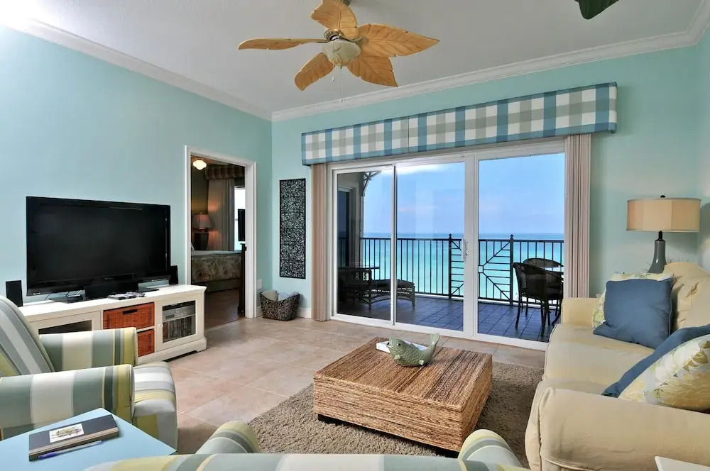 Direct Beach Front Apartment 3