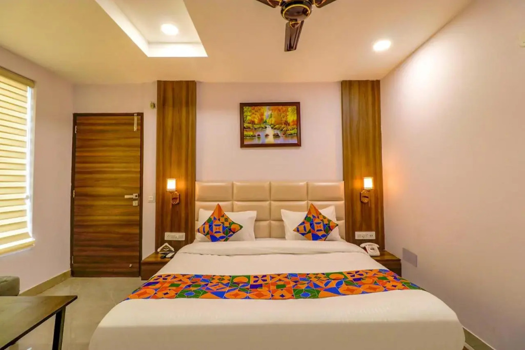 FabHotel Prime K9 Regency