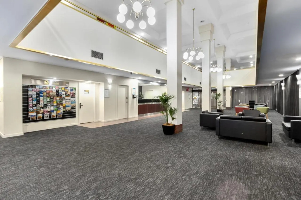 Mantra Meridien Adelaide