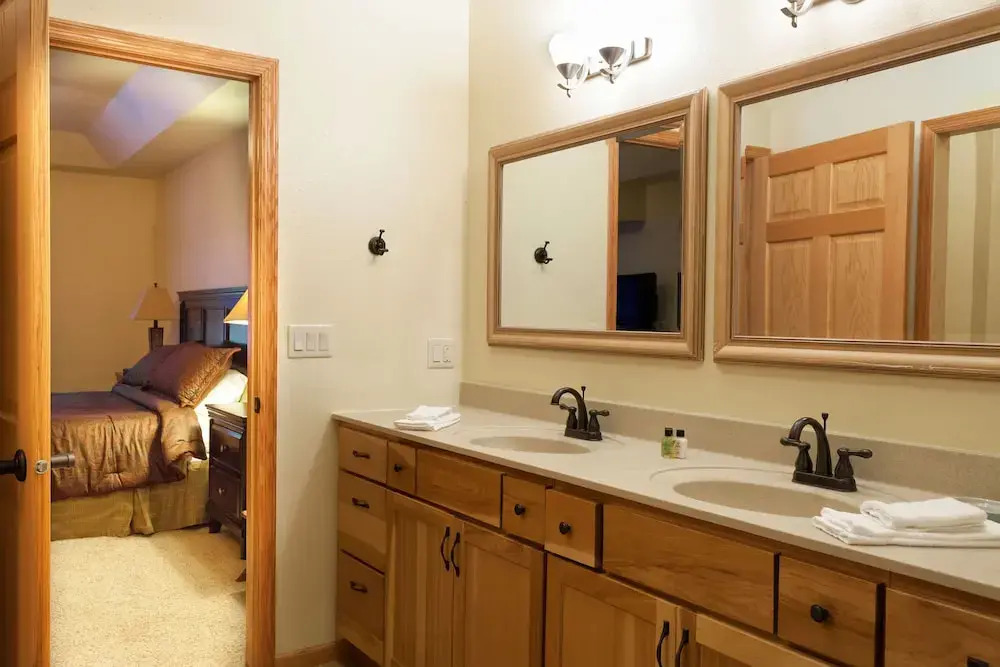 Copperwood #7 - 2 Br Condo