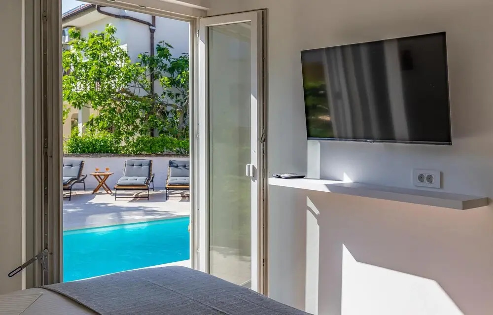 Awesome Apartment in Madulin With Outdoor Swimming Pool, Wifi and 2 Bedrooms