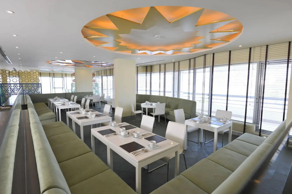 Al Raya Suites