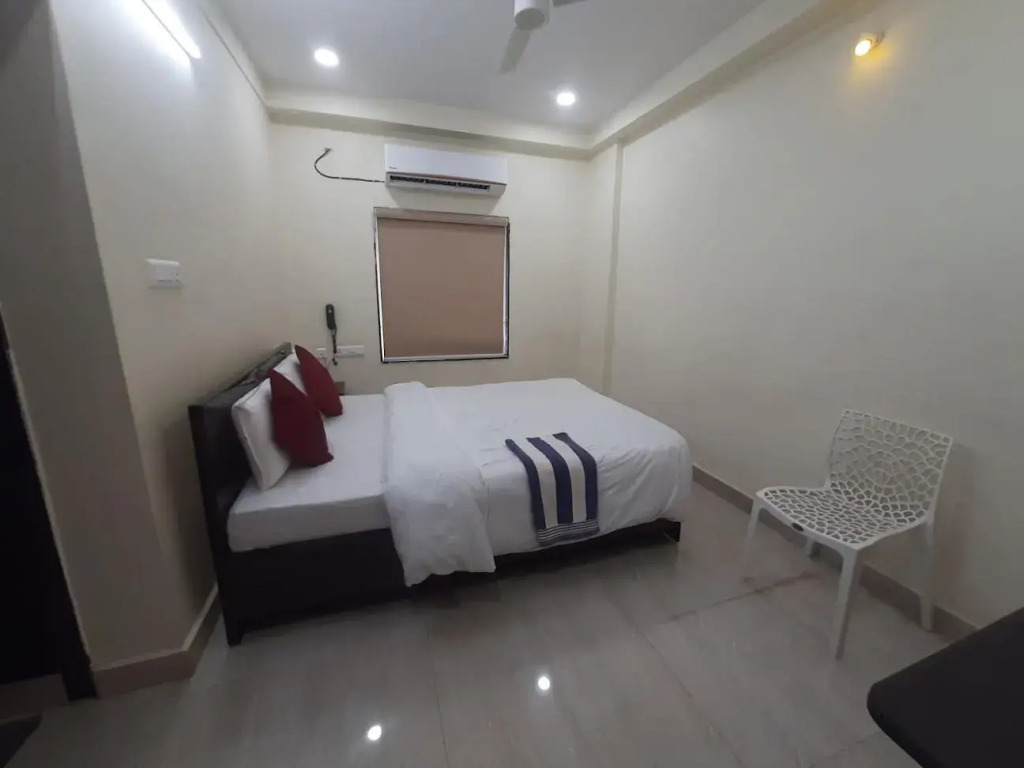 Madhuram Residency Lodge