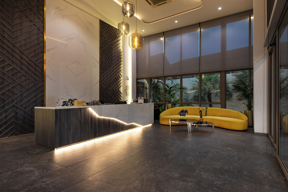 Elite Atoll Condotel
