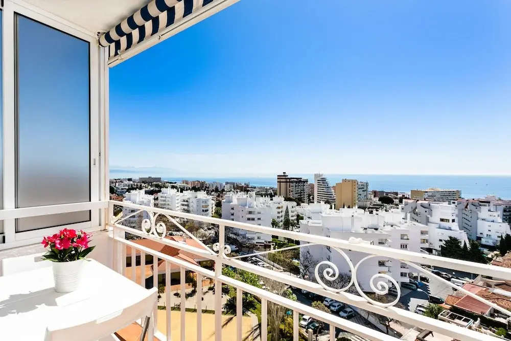 Acuario 118 great  Sea views
