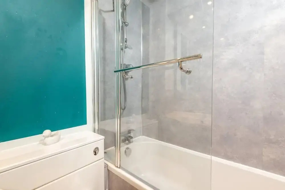 2bed-ground Floor-free Parking