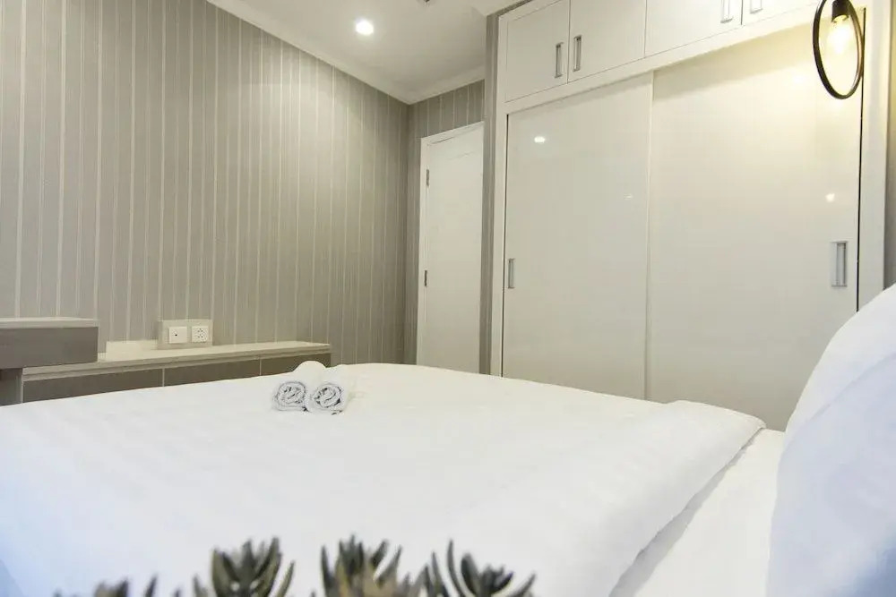 Bayhomes Central Park Serviced Apartment