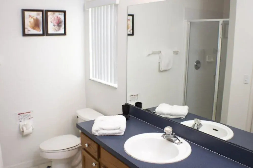 Floridian Escape Private Pool Near Disney! 4 Bedroom Home