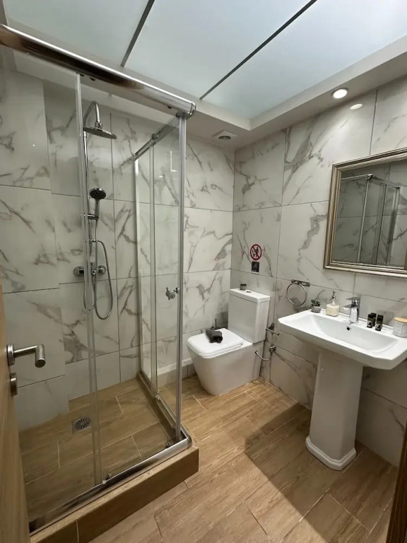 Ermou Downtown Suites by Athens Urban Retreat