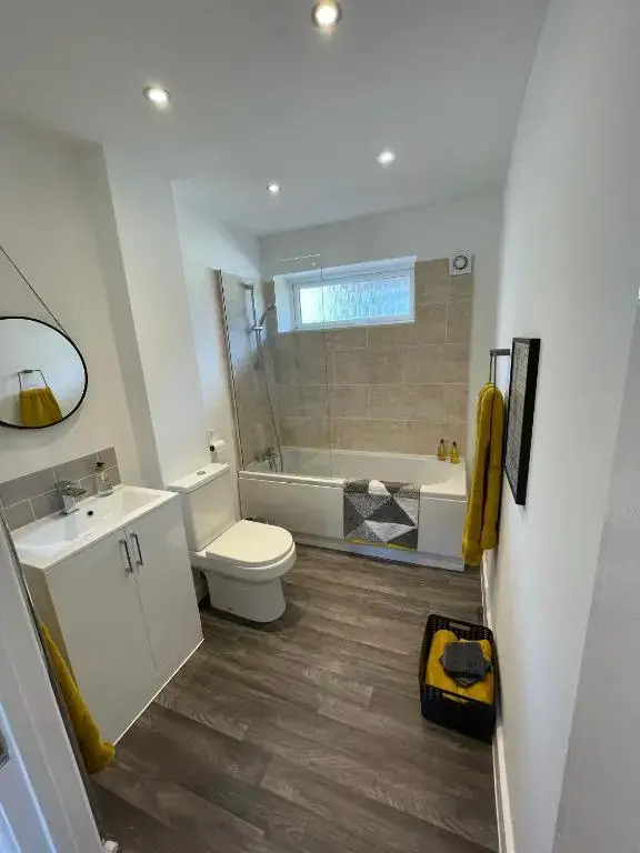 Quiet and central modern new build bungalow
