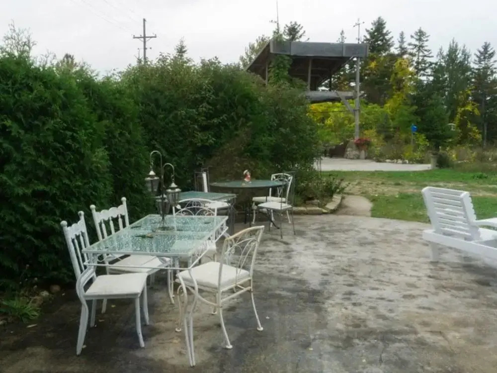 The Purple Martin Lakeside Inn Bird Sanctuary on Lake Huron