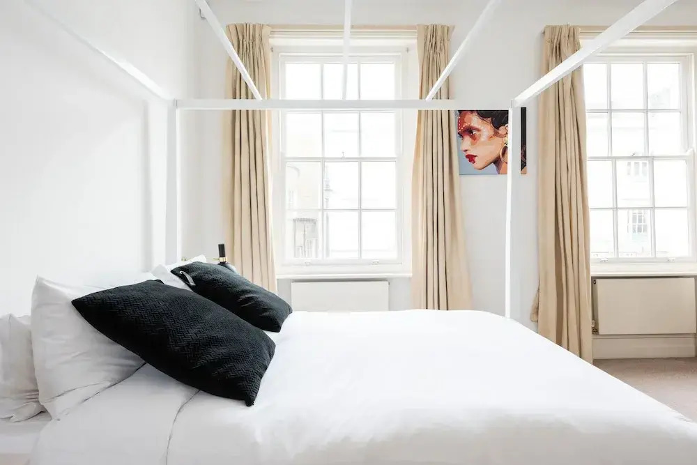 The Pimlico Lighthouse - 4bdr in Between the River Thames & Sloane Square