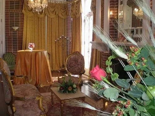 Historic Mankin Mansion