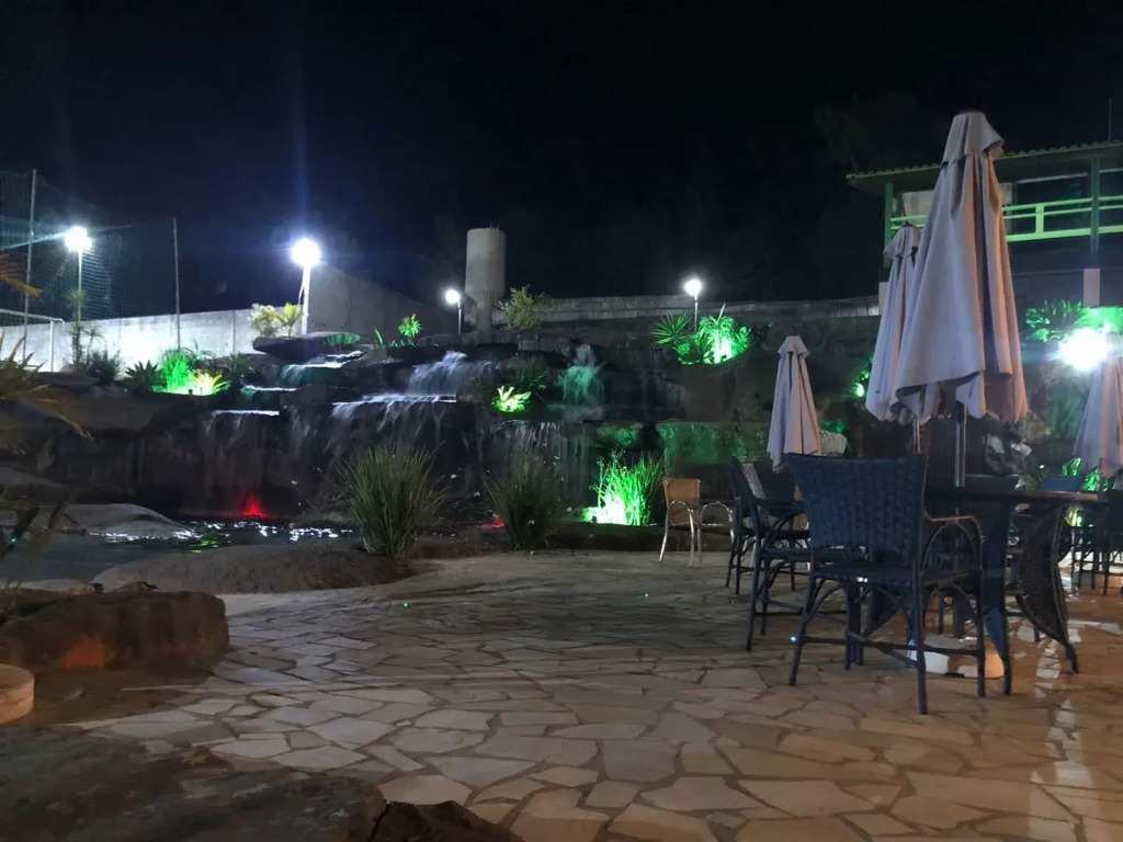 Summit Lago Hotel