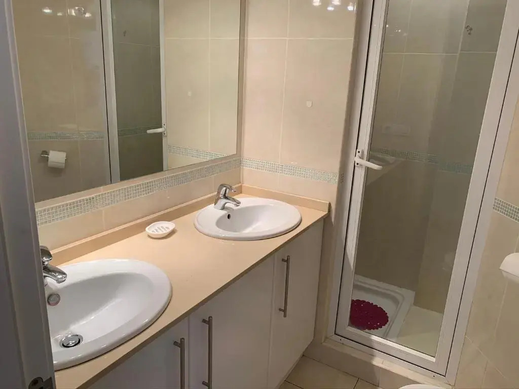 SERVICE APART LAZARO- Apartamentos Aguamarina 26
