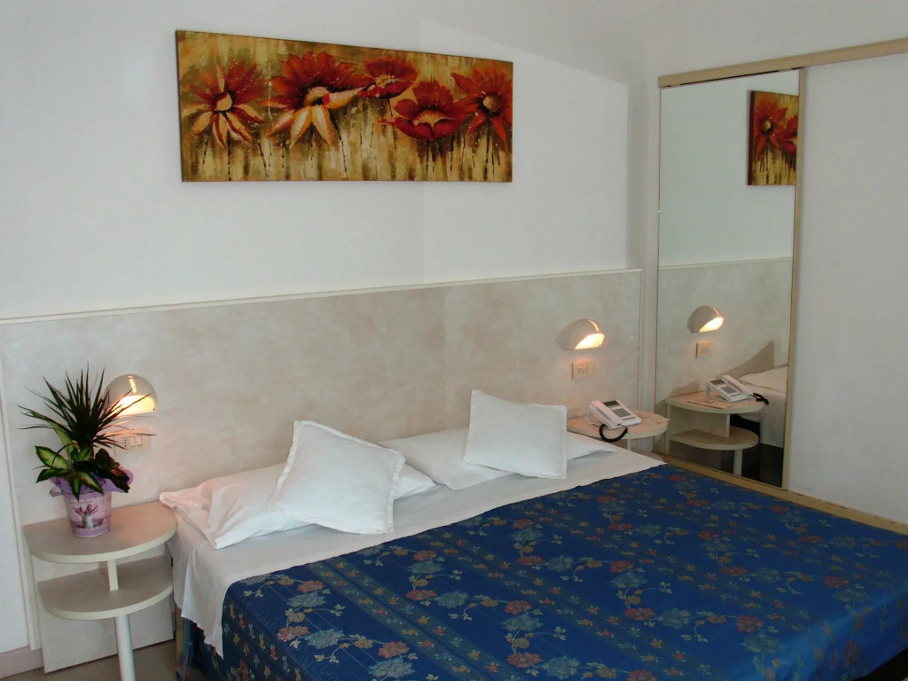 Hotel Sahara