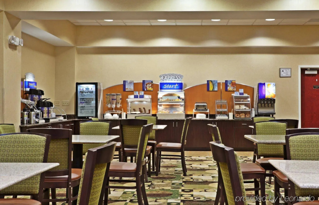 Holiday Inn Express Hotel and Suites Statesville by IHG
