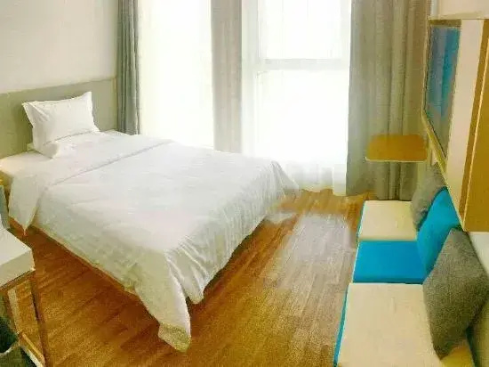 7Days Inn Hotel (Urumqi Kashgar East Road Vocational University Wenguang Campus)
