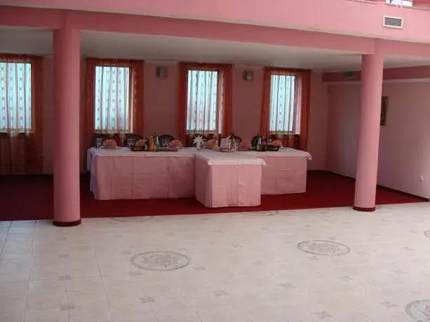 Hotel Delminium
