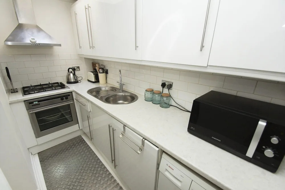 Marine Gardens - Central - by Brighton Holiday Lets